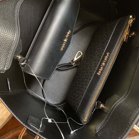 MICHAEL KORS LG 3IN1 KIMBERLY TOTE - Picture 5 of 6